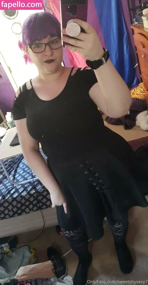 sweetshysexy7 Onlyfans Photo Gallery 