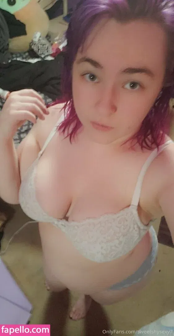 sweetshysexy7 Onlyfans Photo Gallery 