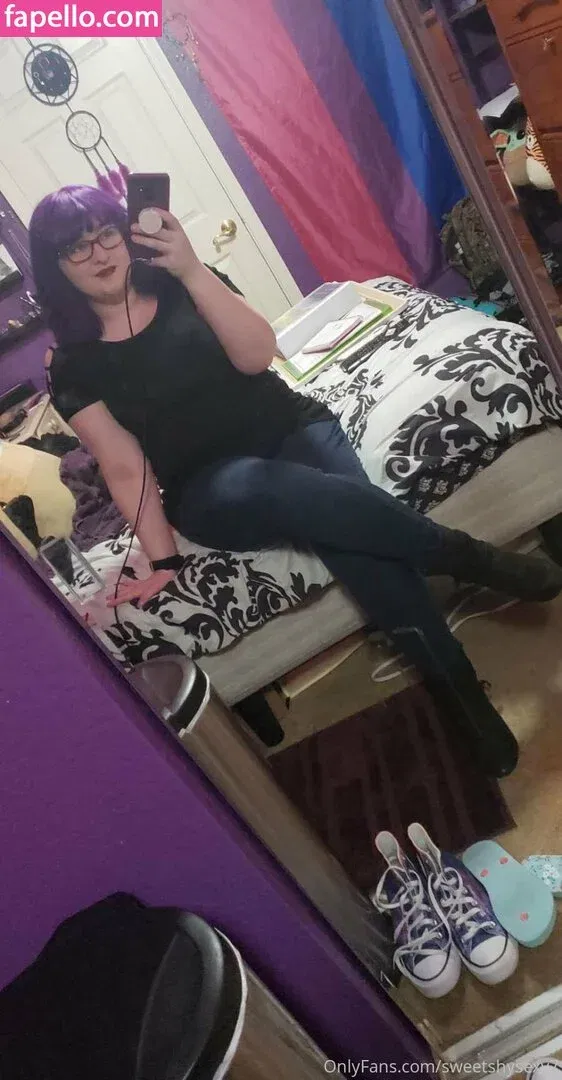 sweetshysexy7 Onlyfans Photo Gallery 