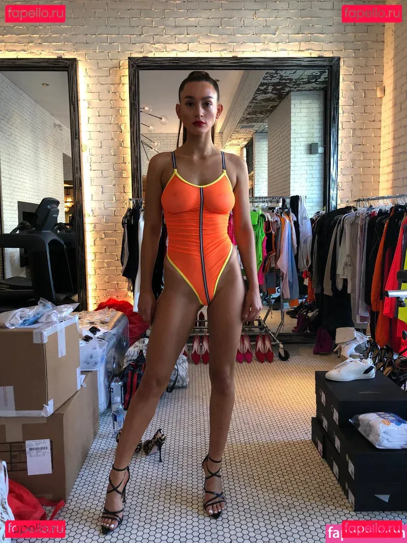 Treats Onlyfans Photo Gallery 