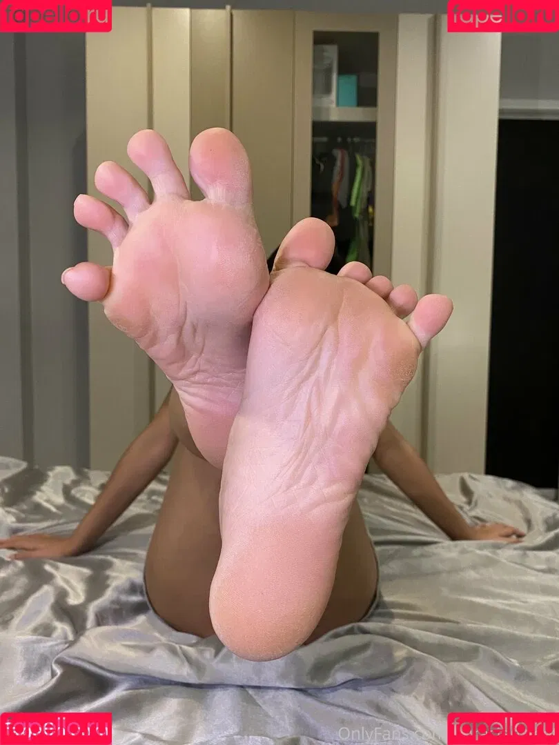 eurasian_feet Onlyfans Photo Gallery 