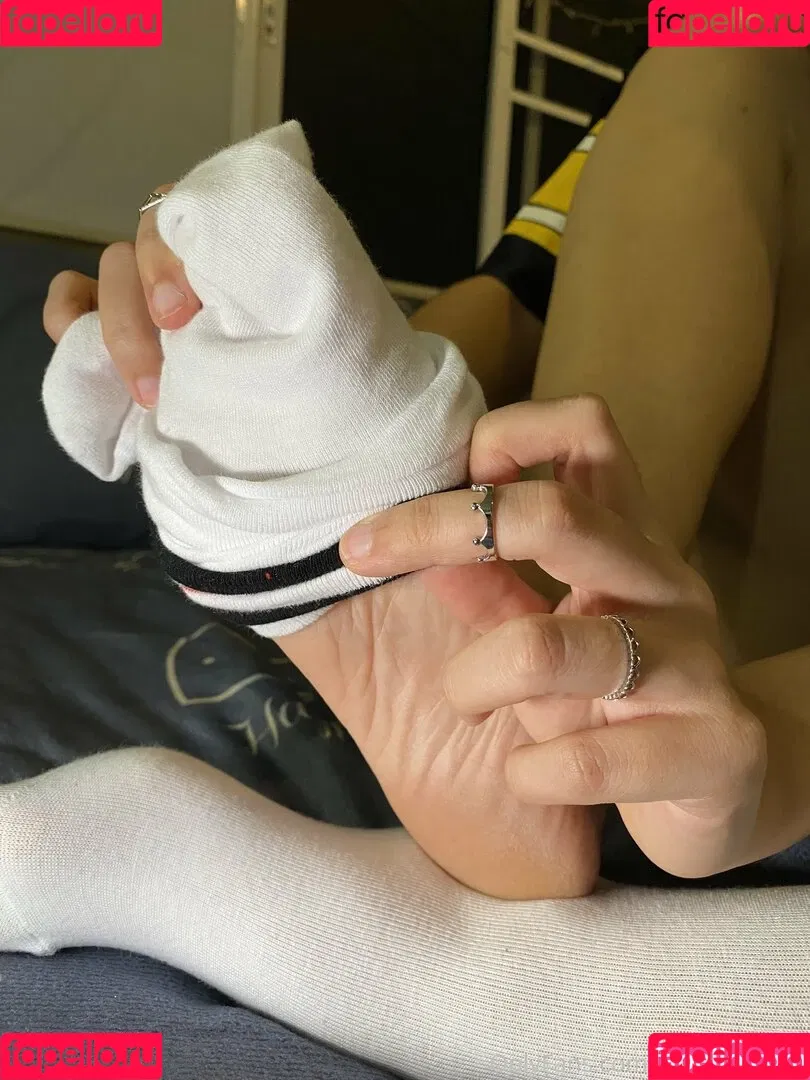 eurasian_feet Onlyfans Photo Gallery 