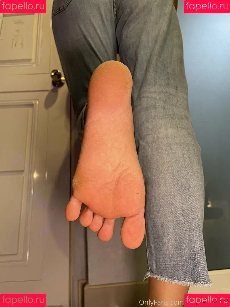 eurasian_feet Onlyfans Photo Gallery 