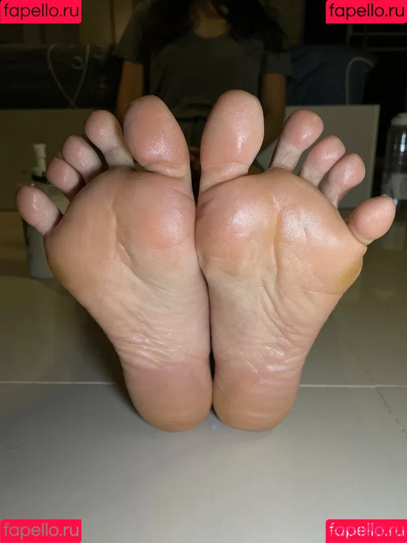 eurasian_feet Onlyfans Photo Gallery 
