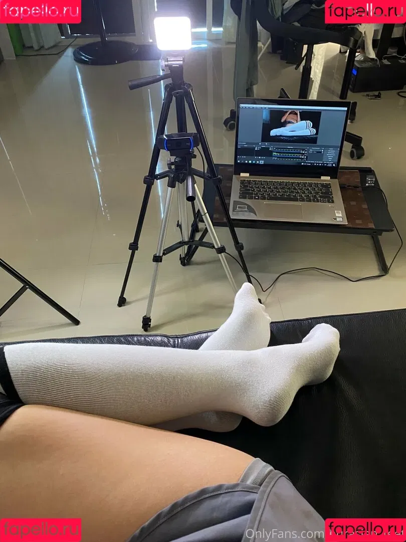 eurasian_feet Onlyfans Photo Gallery 