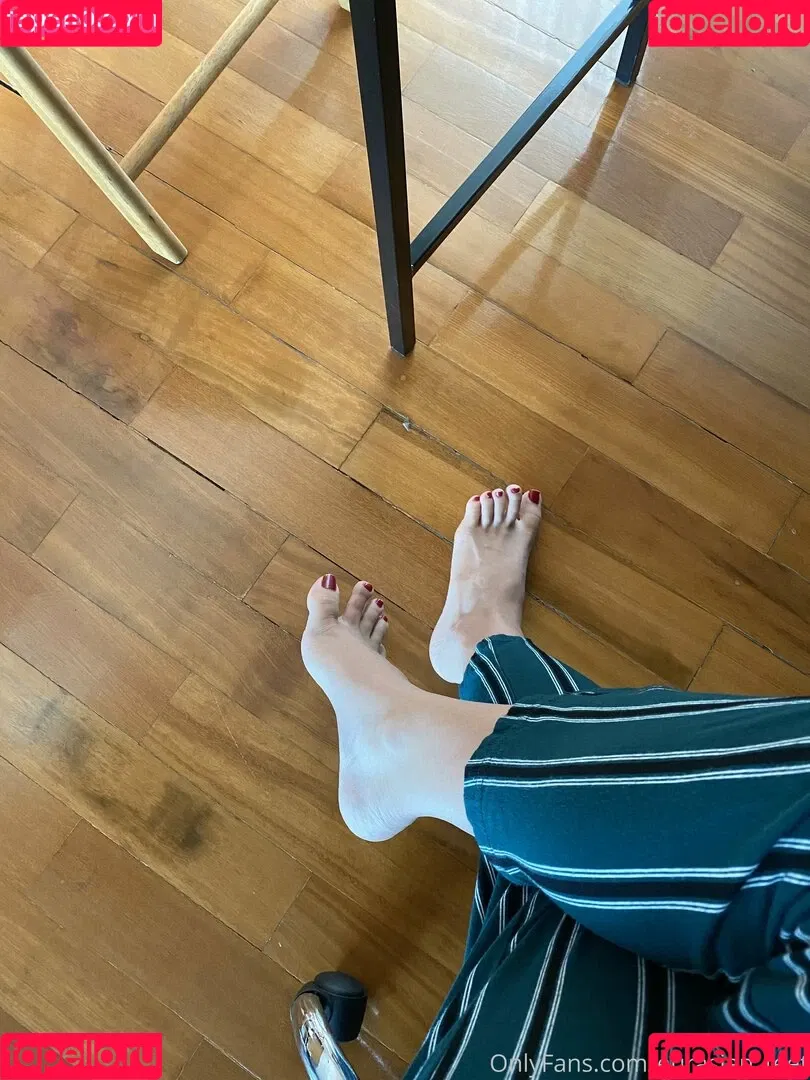 eurasian_feet Onlyfans Photo Gallery 