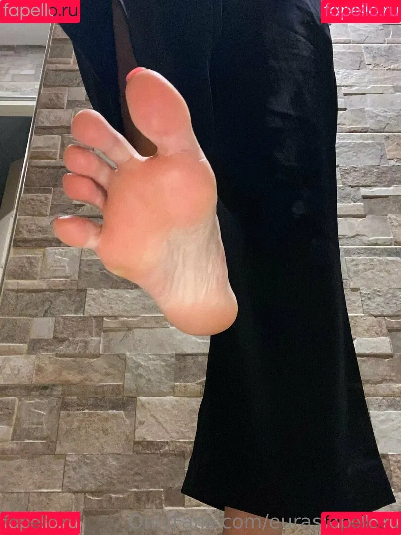 eurasian_feet Onlyfans Photo Gallery 