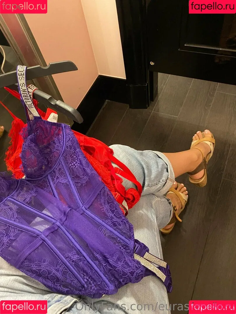 eurasian_feet Onlyfans Photo Gallery 