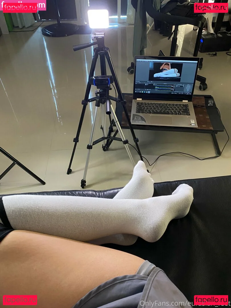 eurasian_feet Onlyfans Photo Gallery 