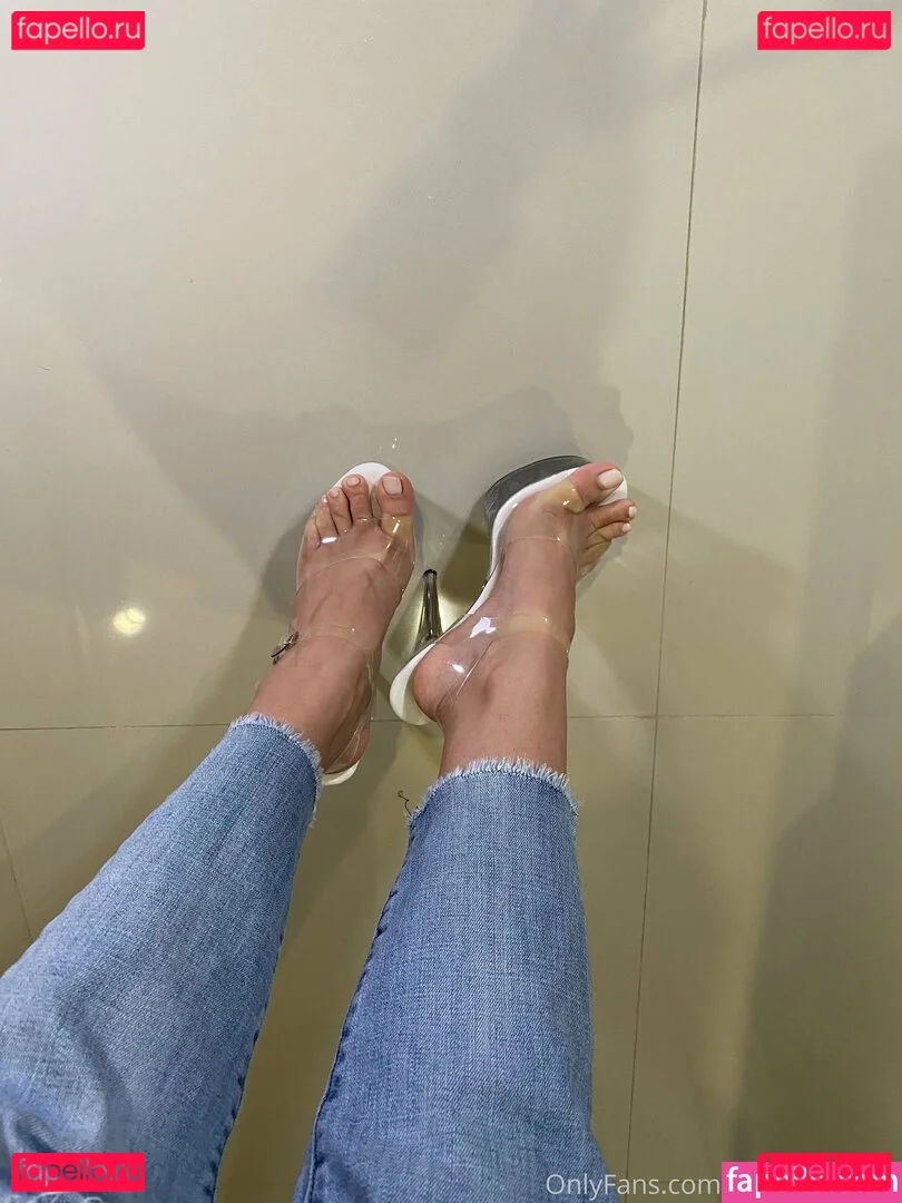 eurasian_feet Onlyfans Photo Gallery 