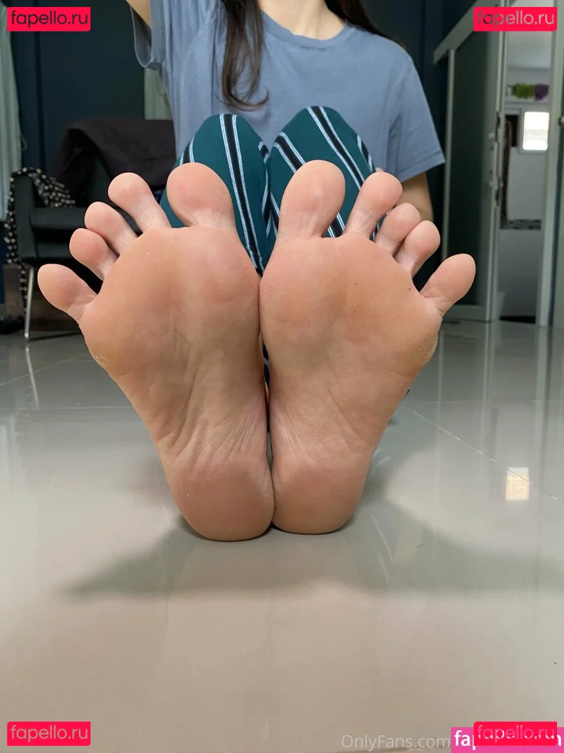eurasian_feet Onlyfans Photo Gallery 