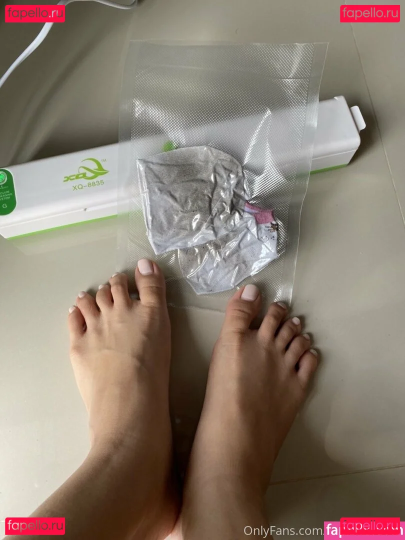 eurasian_feet Onlyfans Photo Gallery 