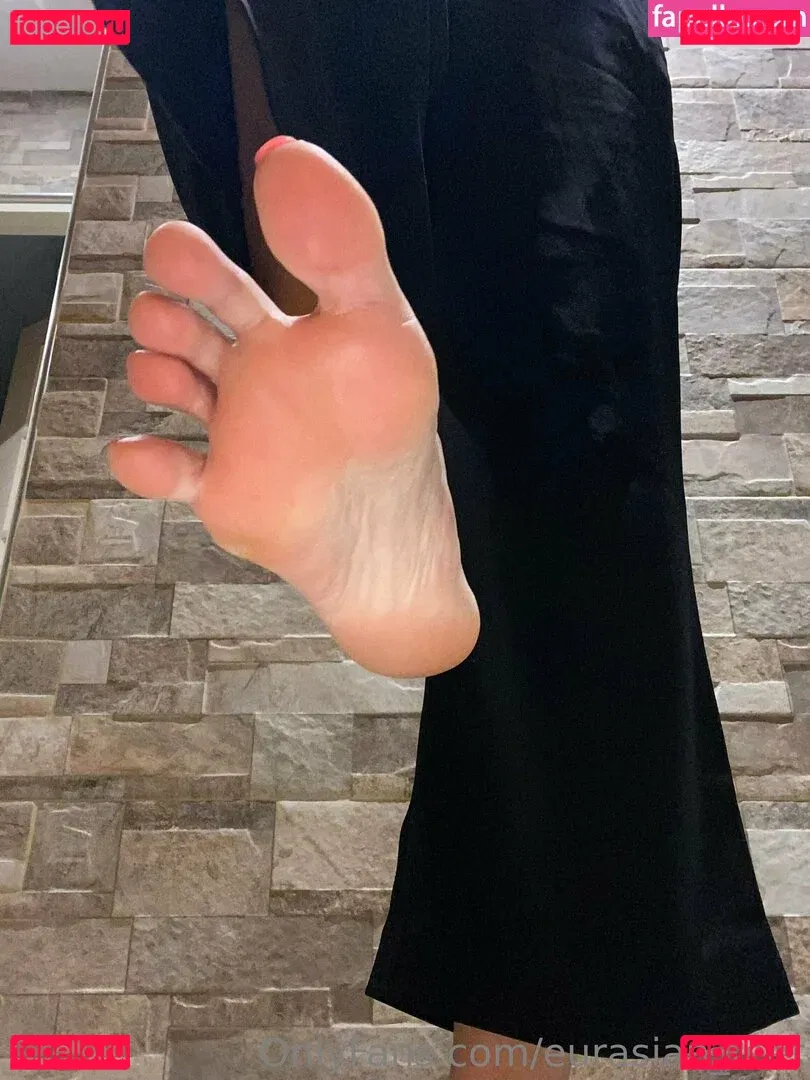 eurasian_feet Onlyfans Photo Gallery 