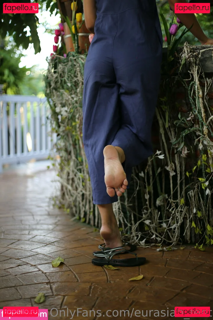 eurasian_feet Onlyfans Photo Gallery 