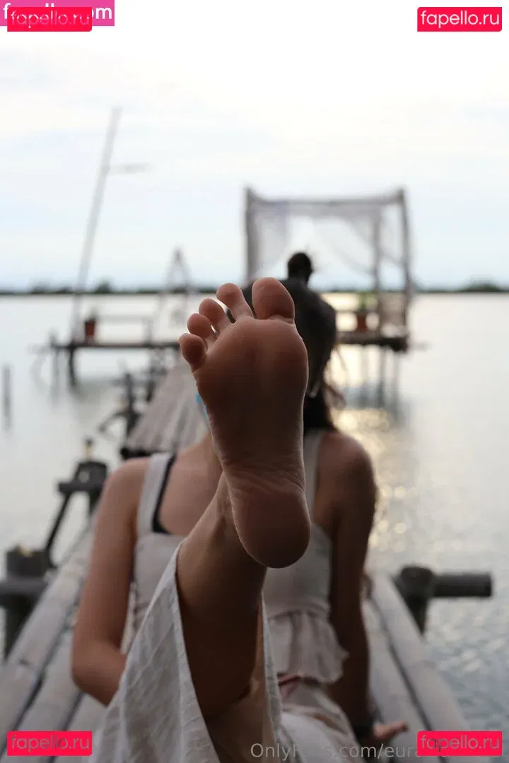 eurasian_feet Onlyfans Photo Gallery 