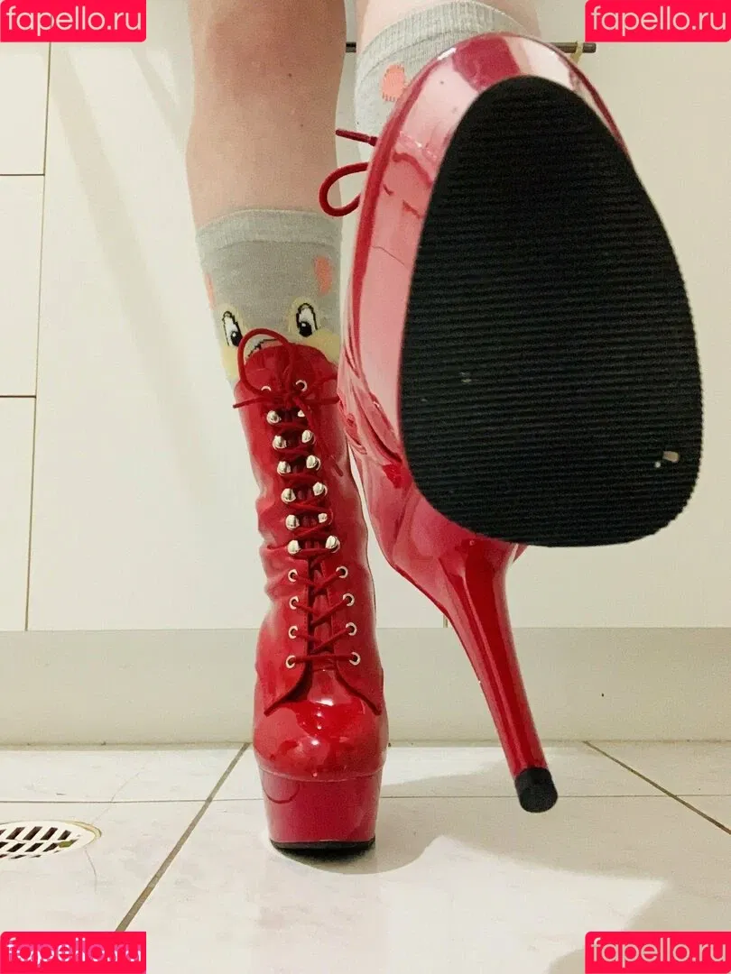 petiteivy Onlyfans Photo Gallery 