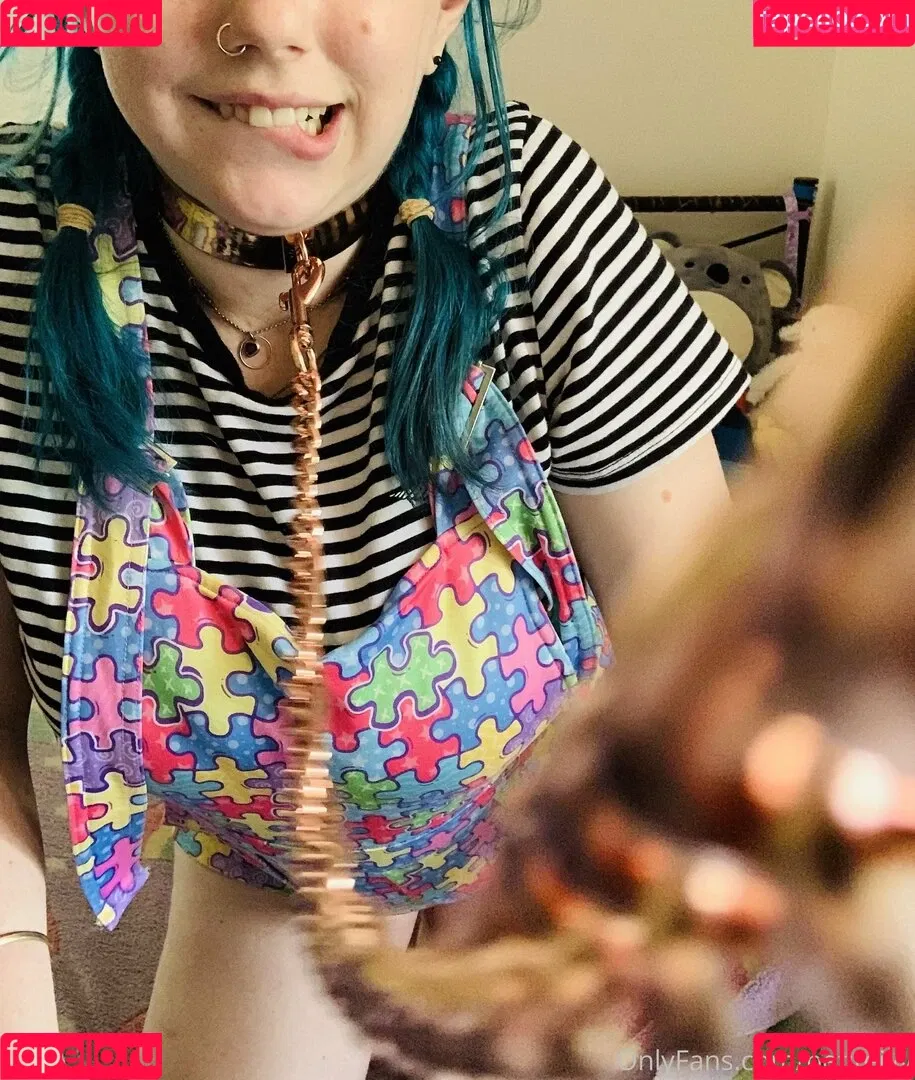 petiteivy Onlyfans Photo Gallery 