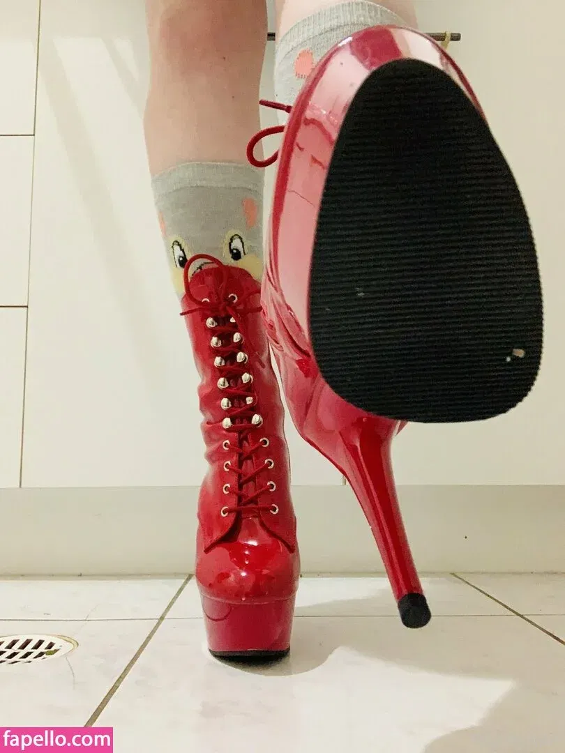 petiteivy Onlyfans Photo Gallery 