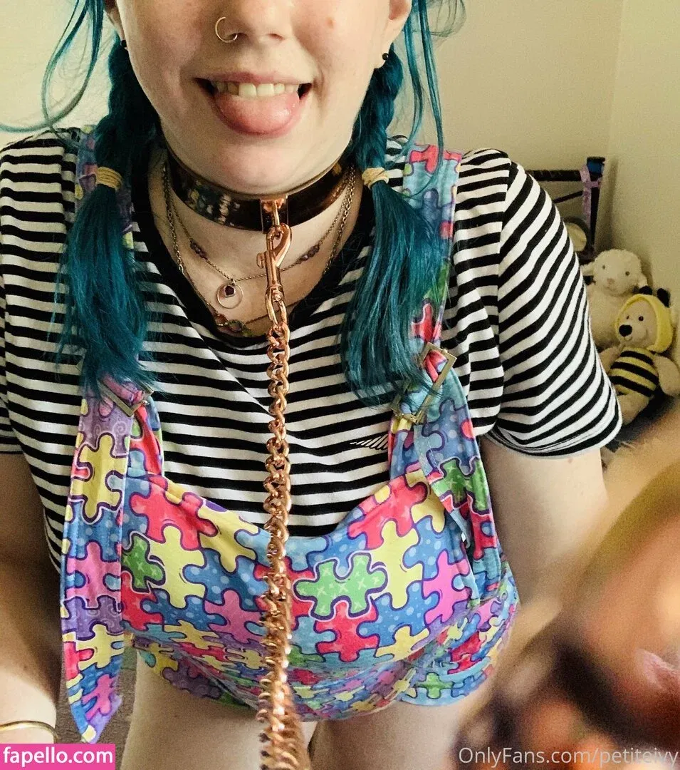 petiteivy Onlyfans Photo Gallery 