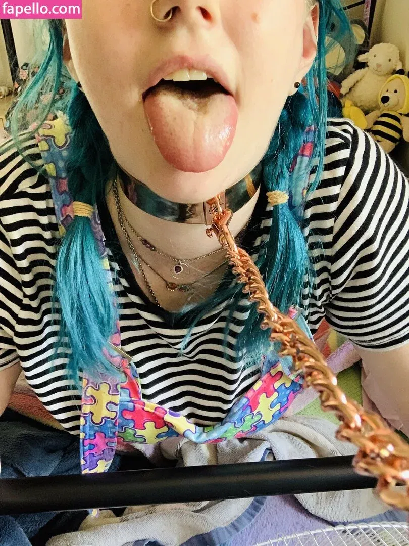 petiteivy Onlyfans Photo Gallery 