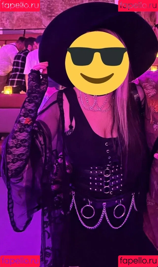 Kiwo Onlyfans Photo Gallery 