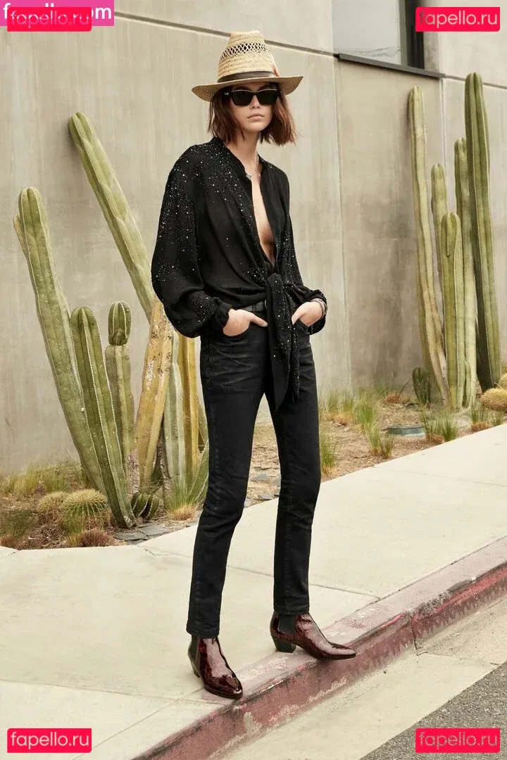 Kiwo Onlyfans Photo Gallery 