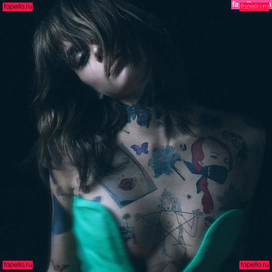 Kiwo Onlyfans Photo Gallery 