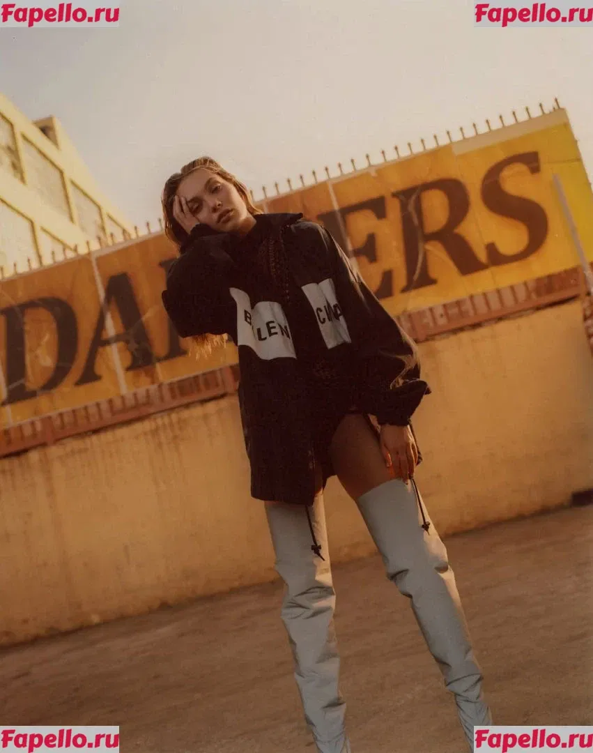 Maddie Ziegler Onlyfans Photo Gallery 