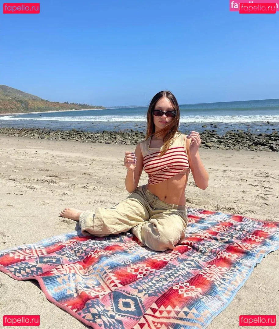 Maddie Ziegler Onlyfans Photo Gallery 