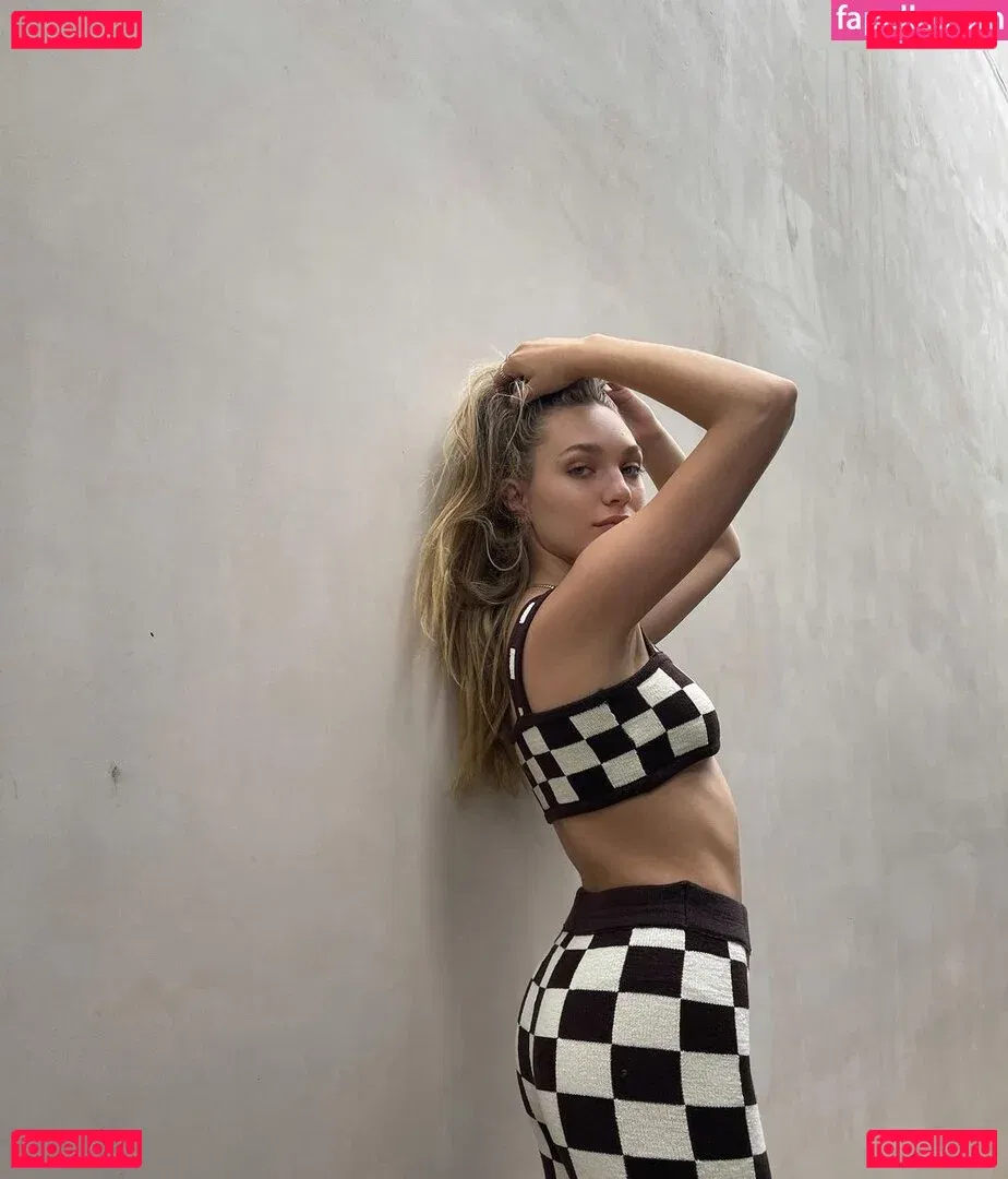 Maddie Ziegler Onlyfans Photo Gallery 