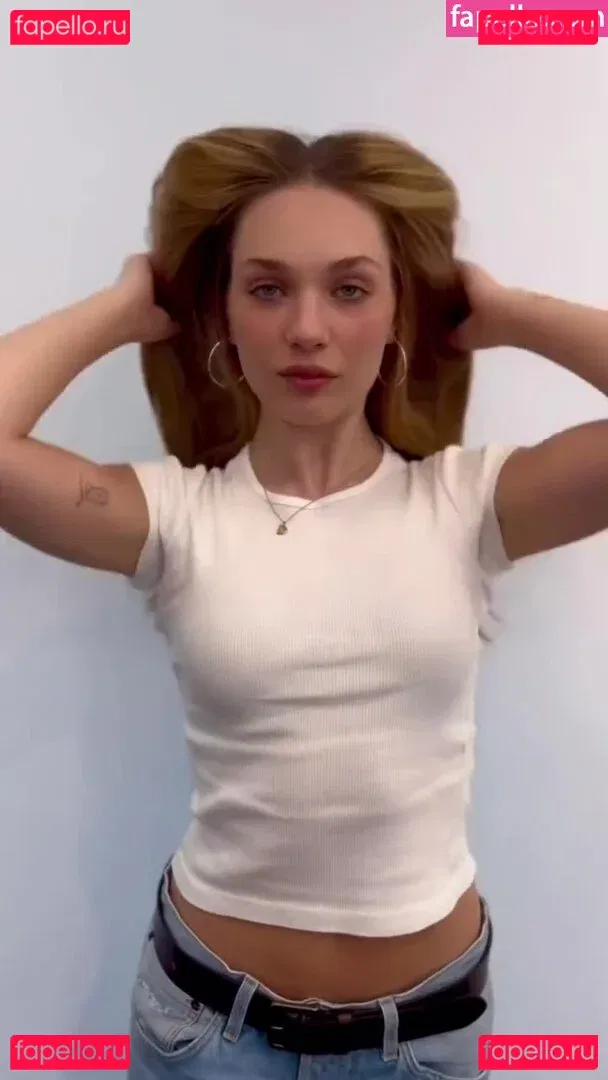 Maddie Ziegler Onlyfans Photo Gallery 