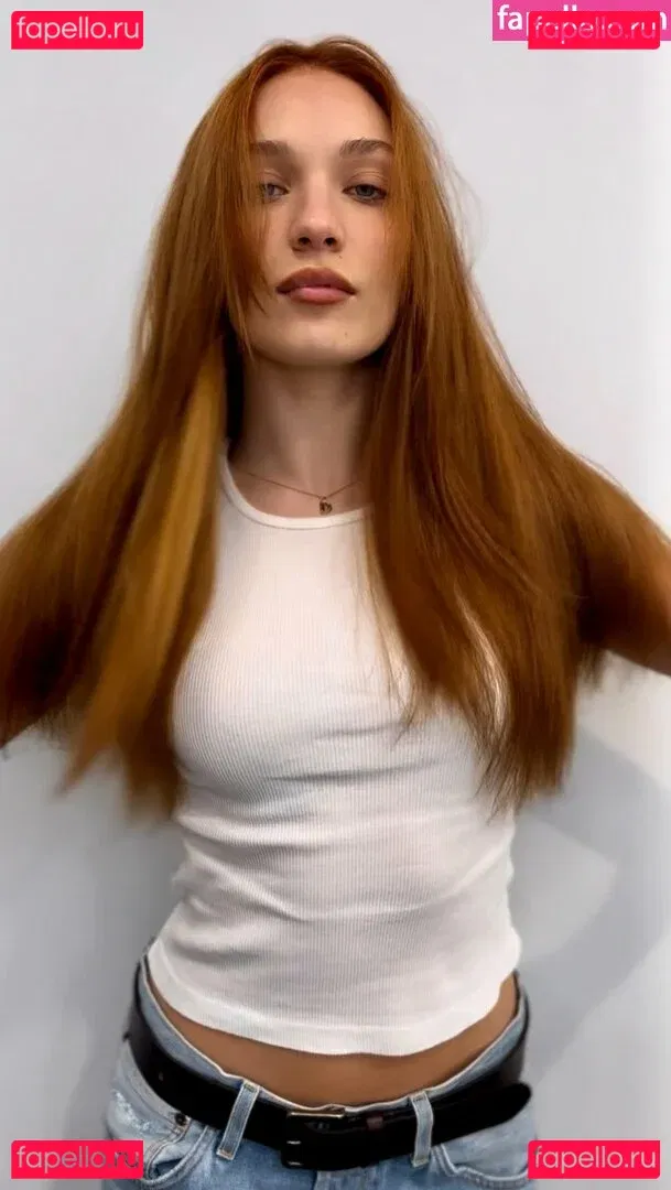 Maddie Ziegler Onlyfans Photo Gallery 