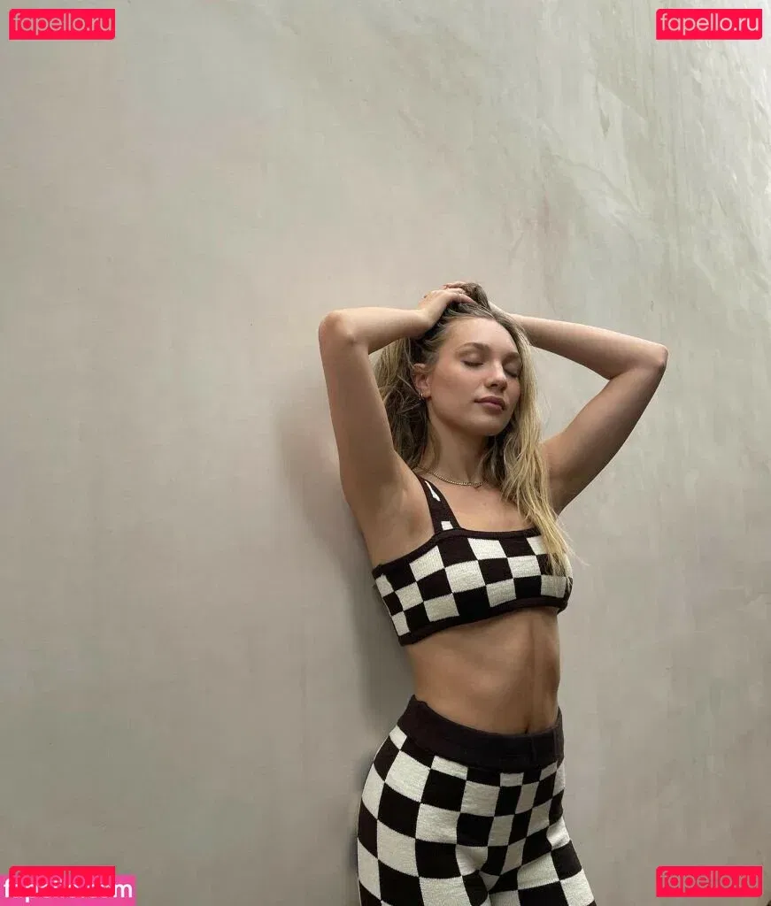 Maddie Ziegler Onlyfans Photo Gallery 