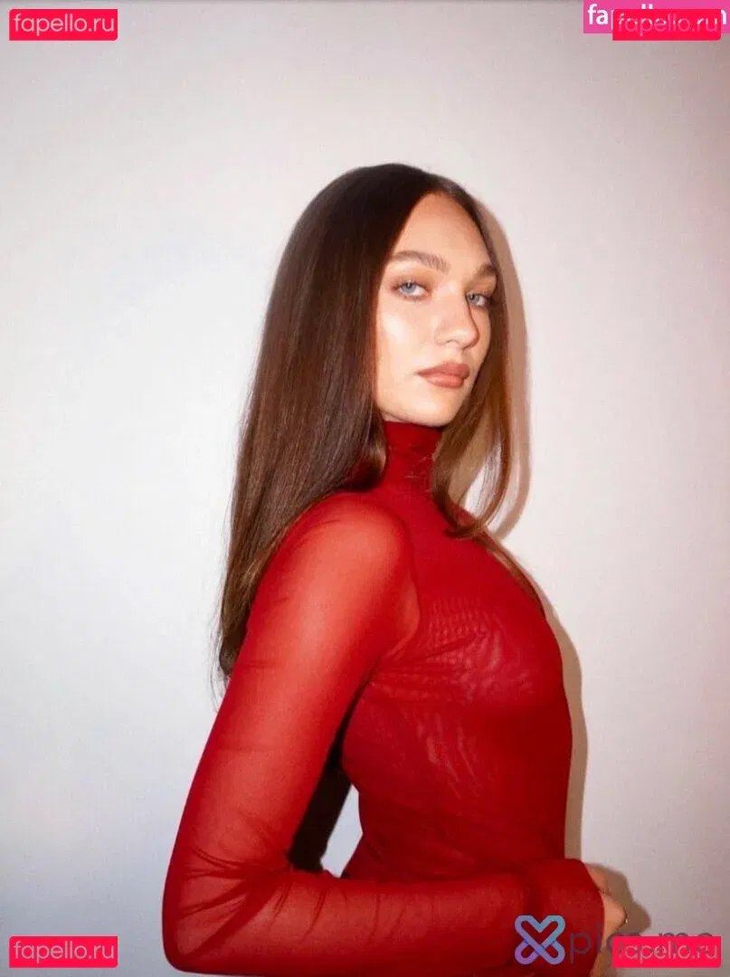 Maddie Ziegler Onlyfans Photo Gallery 
