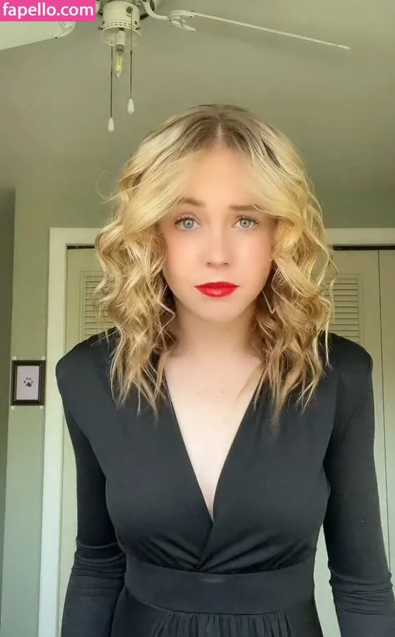 kitten_sophie Onlyfans Photo Gallery 