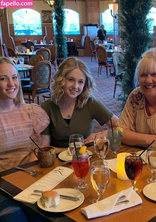 kitten_sophie Onlyfans Photo Gallery 