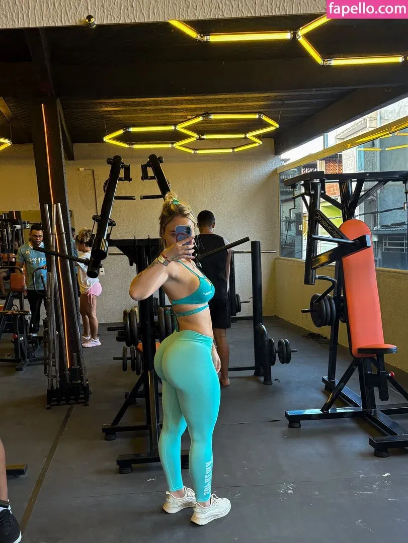 Naelly Flores Onlyfans Photo Gallery 