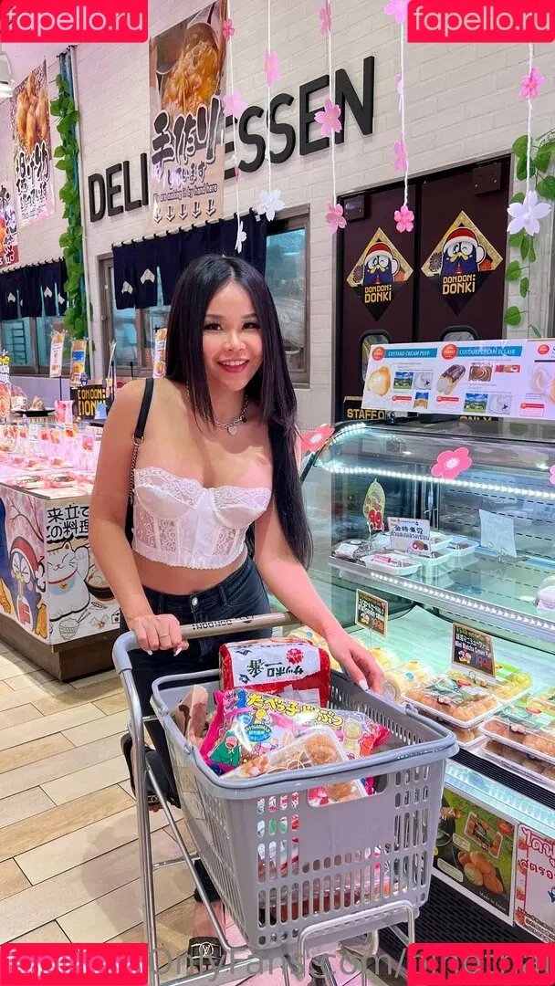pingthai Onlyfans Photo Gallery 