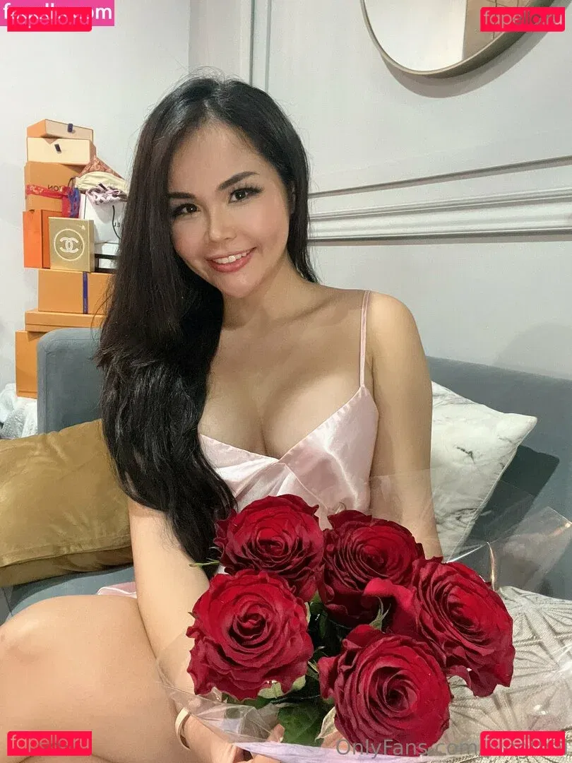 pingthai Onlyfans Photo Gallery 