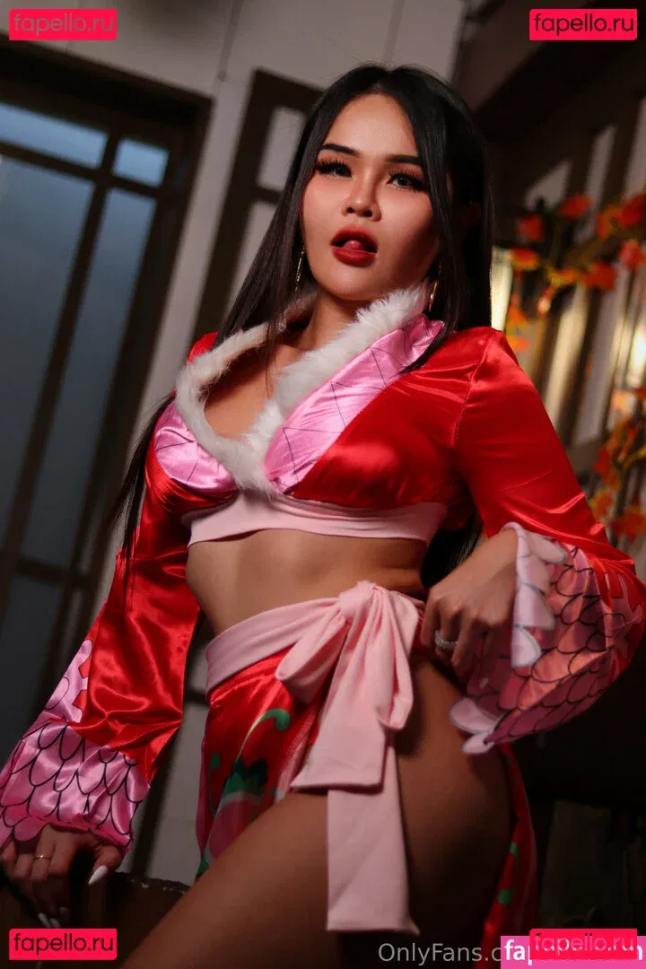 pingthai Onlyfans Photo Gallery 