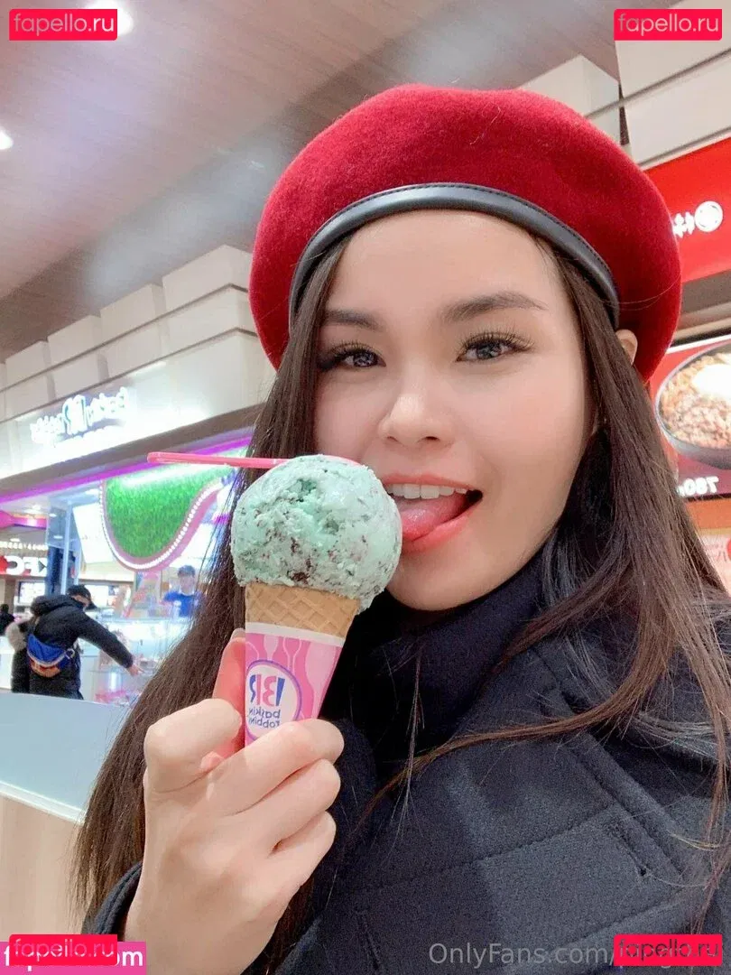 pingthai Onlyfans Photo Gallery 