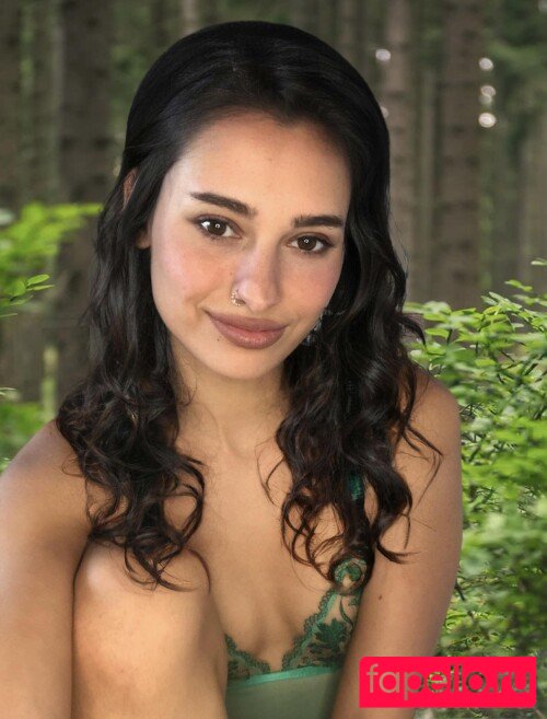 Li-lana Nude Onlyfans Photo 40