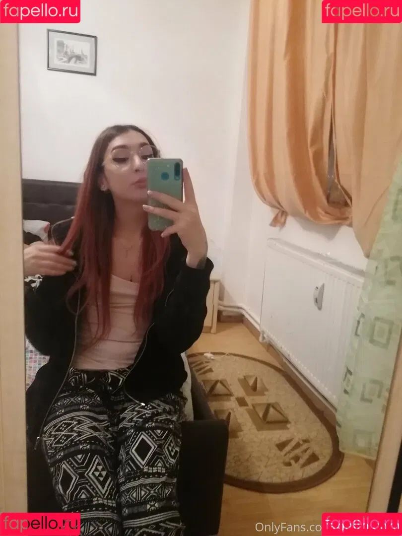 MissLetiBlane Onlyfans Photo Gallery 