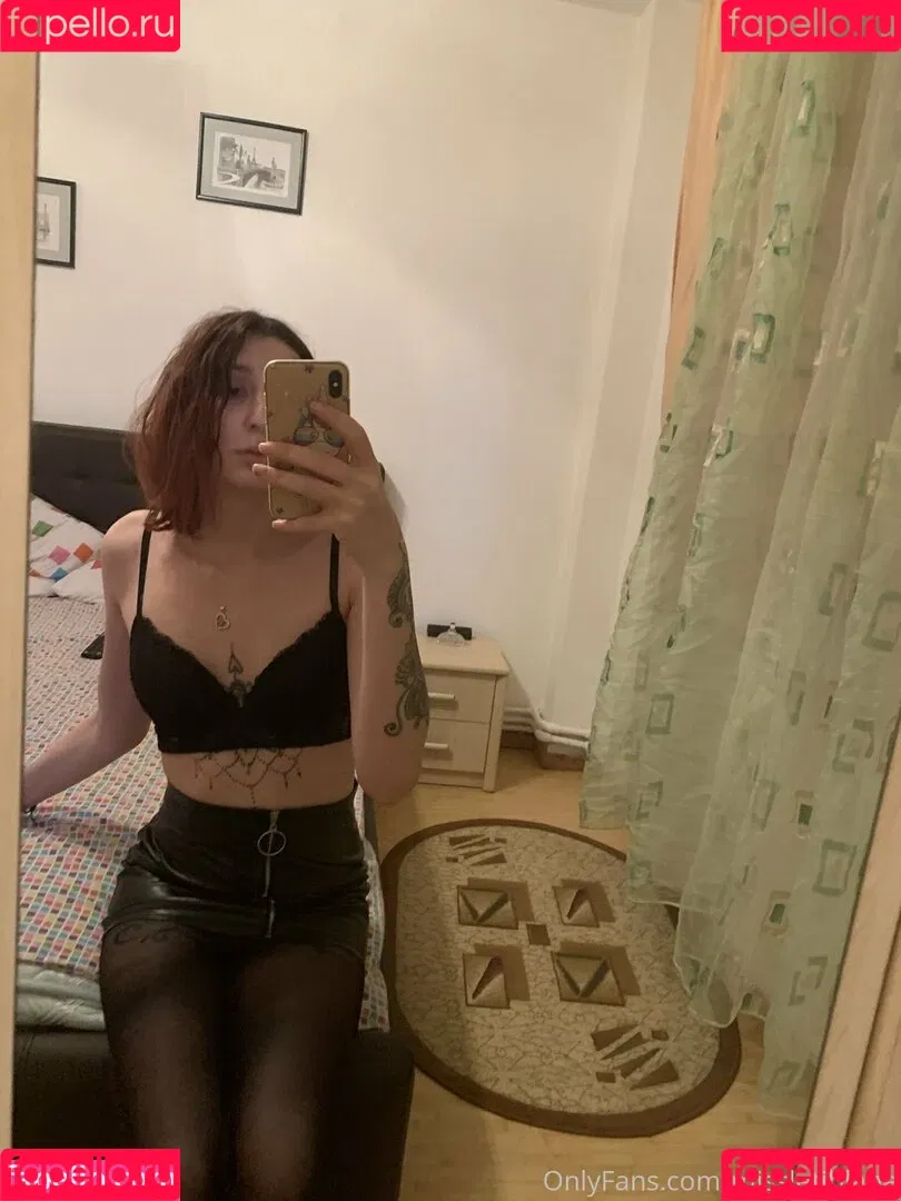 MissLetiBlane Onlyfans Photo Gallery 