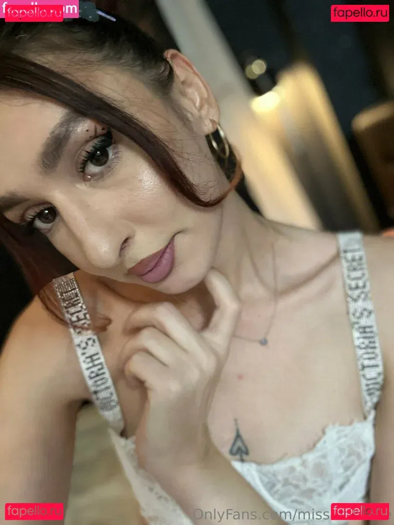 MissLetiBlane Onlyfans Photo Gallery 