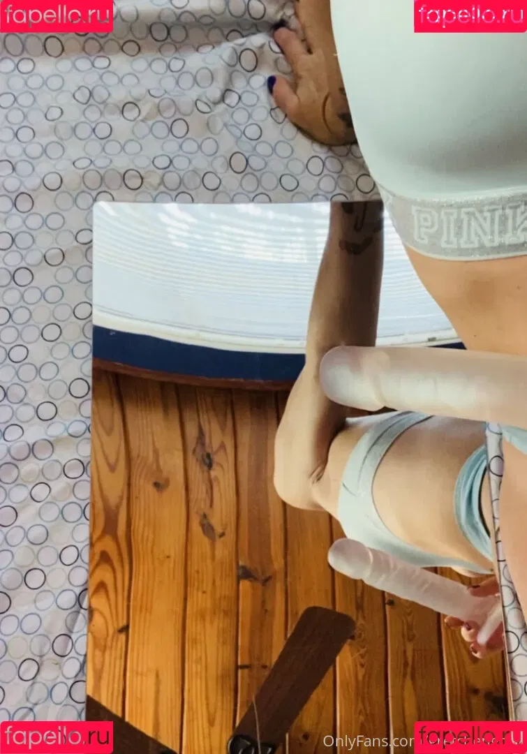 gretchengoez Onlyfans Photo Gallery 