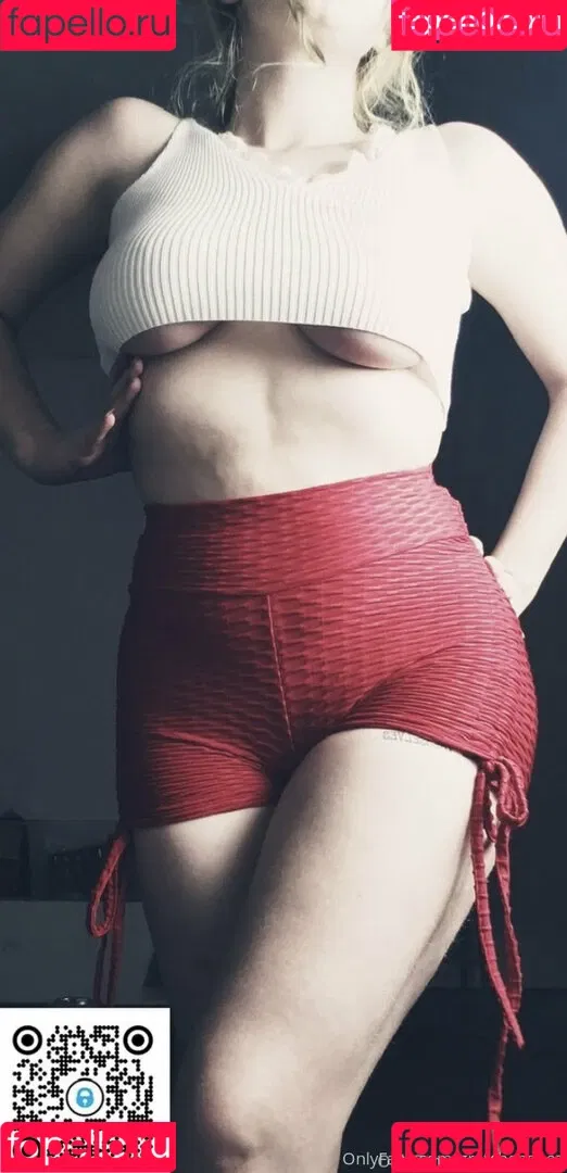 gretchengoez Onlyfans Photo Gallery 