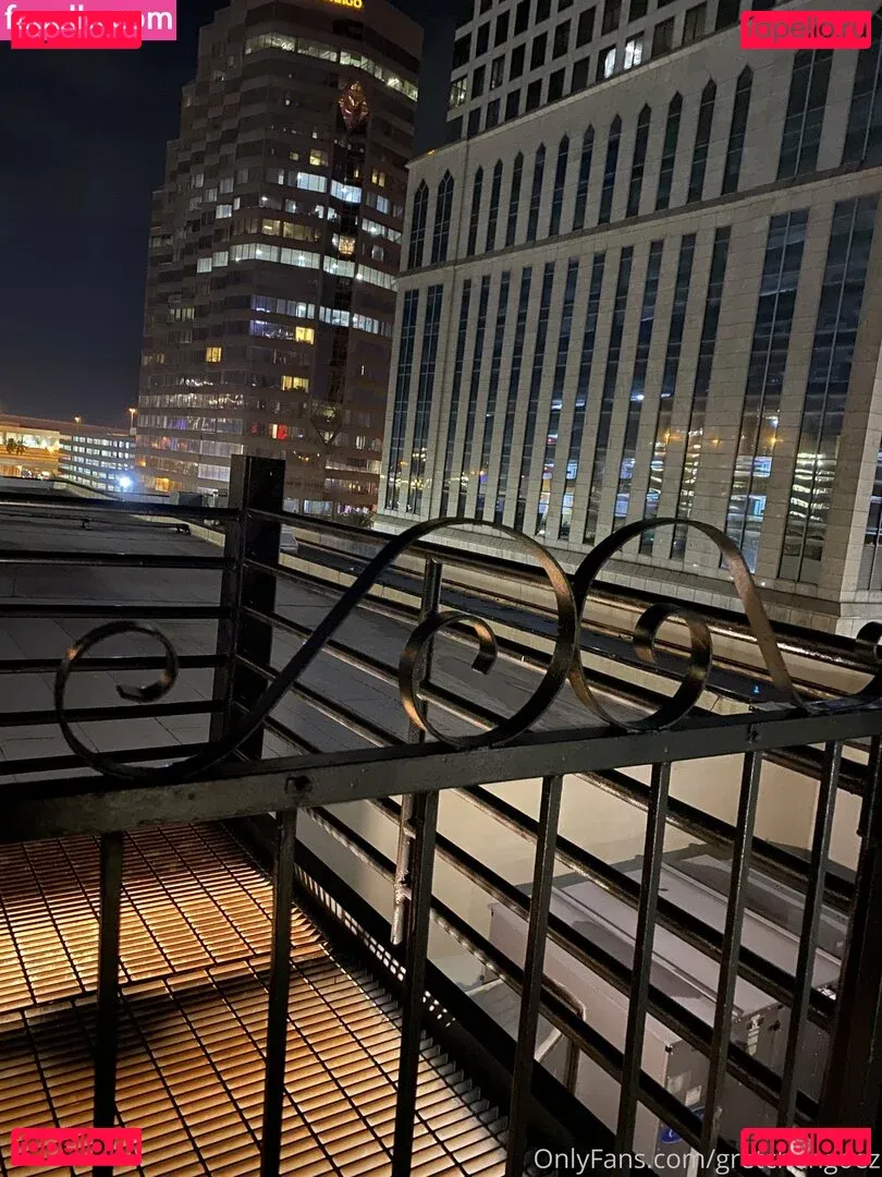 gretchengoez Onlyfans Photo Gallery 