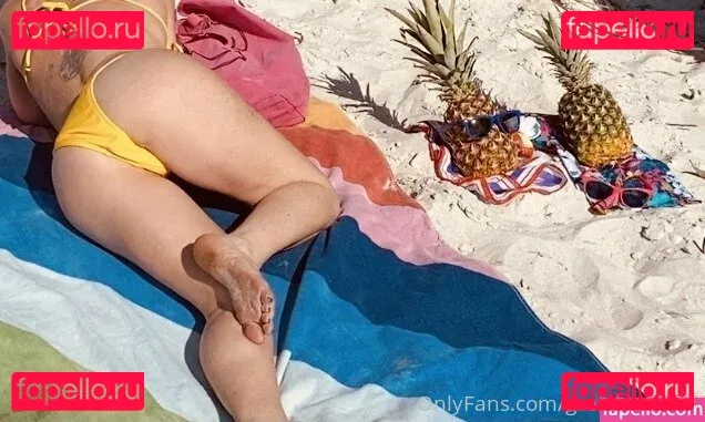 gretchengoez Onlyfans Photo Gallery 