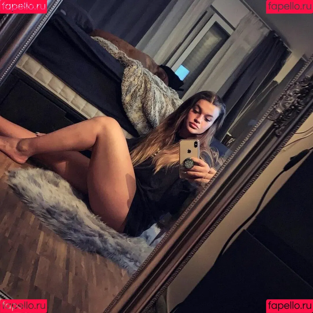 Sarah Slavo Onlyfans Photo Gallery 